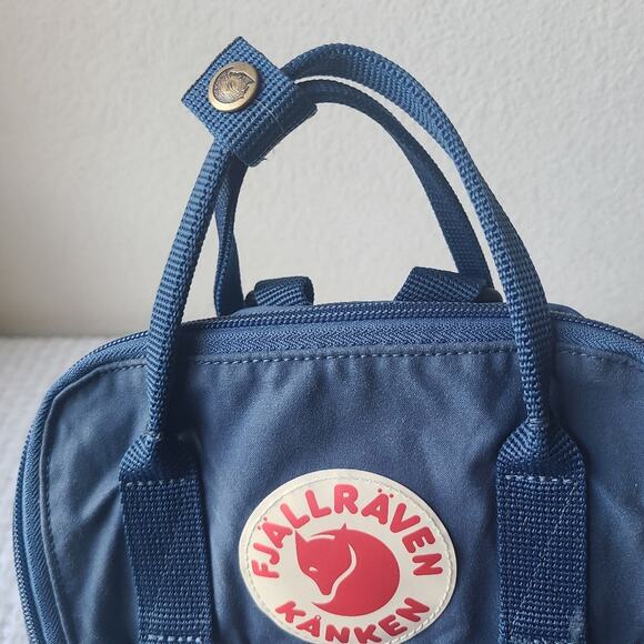 Fjallraven Kanken Blue Backpack - Picture 4 of 9